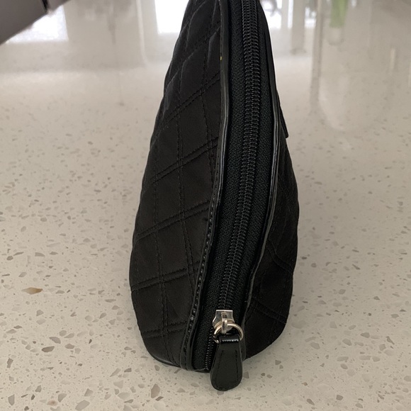 NWT WHITE HOUSE | BLACK MARKET Quilted Bow Black Cosmetic Case - Picture 4 of 10